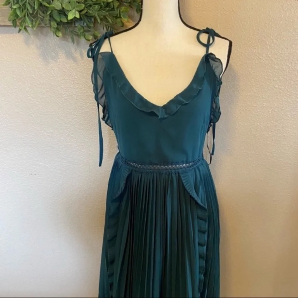 NWOT Lulus Never a Dull Moment Emerald Green Pleated Tie-Strap Midi Dress_5